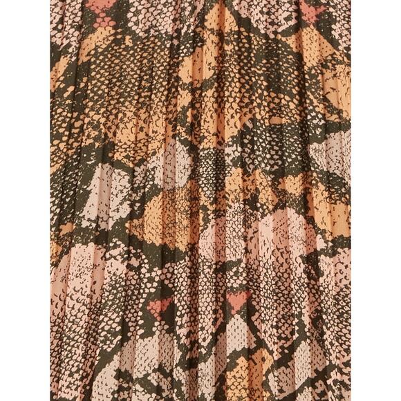 Banana Republic Snake Print Pleated Midi Skirt Women's Size 10 - Picture 2 of 11